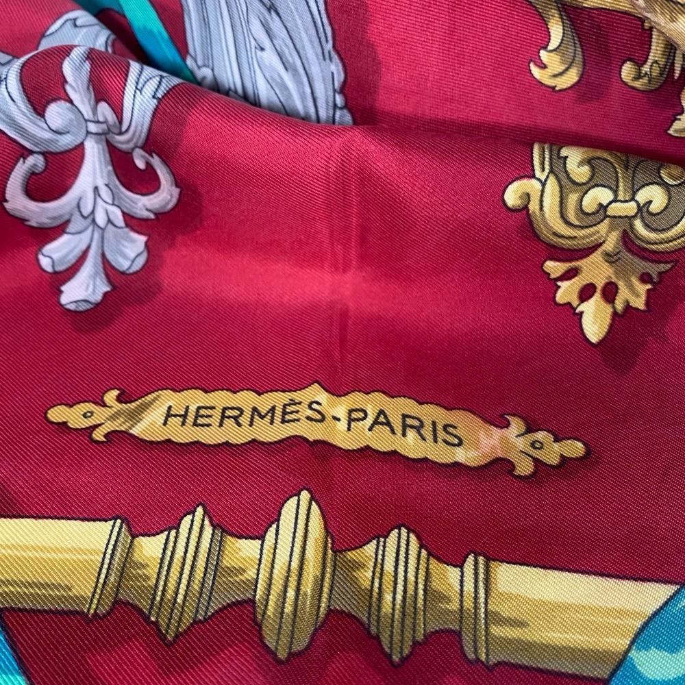 Authentic HERMES Carre 90 Scarf "FERRONNERIE" Silk Red F3516 - Picture 3 of 16
